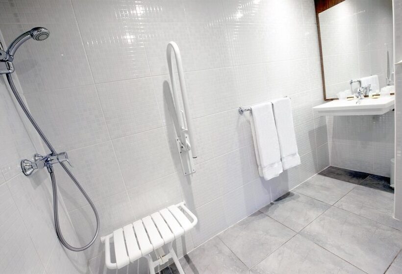 Отель Campanile Lille Nord  Wasquehal