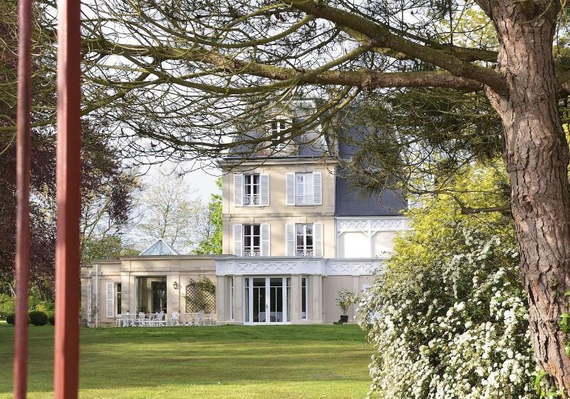 ホテル Chateau La Cheneviere