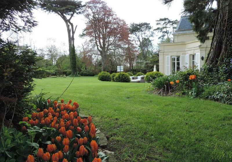 ホテル Chateau La Cheneviere