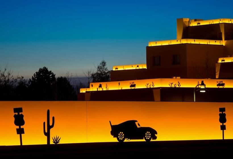 Disney Hotel Santa Fe