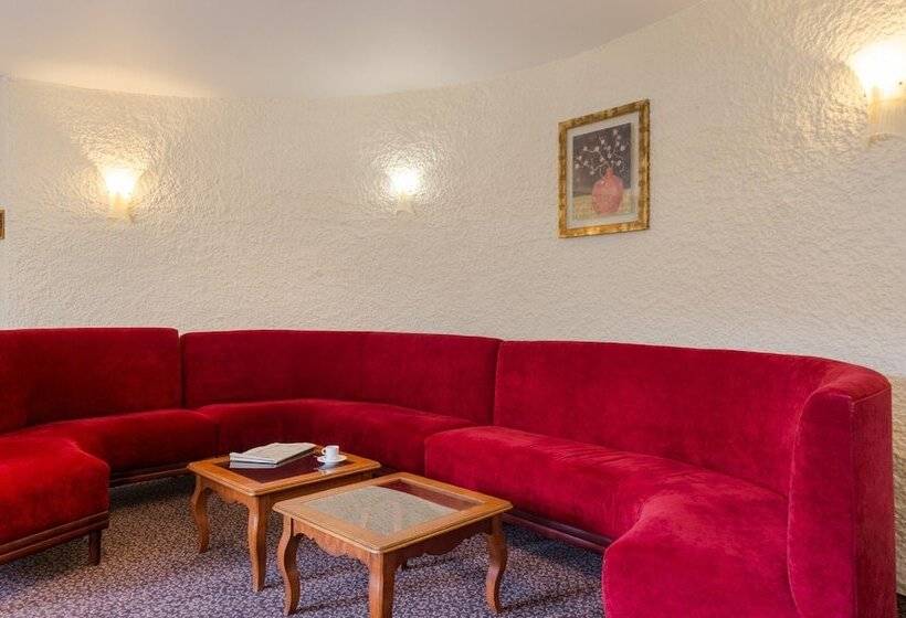 فندق Hôtel Tour Maje