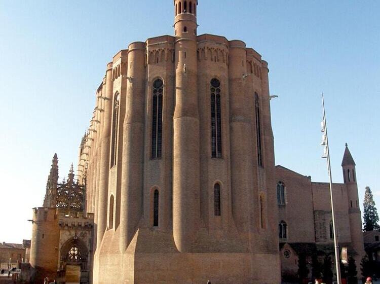 Отель Hôtel Du Vigan