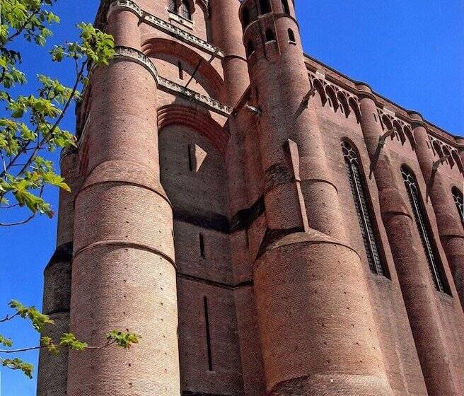 Отель Hôtel Du Vigan