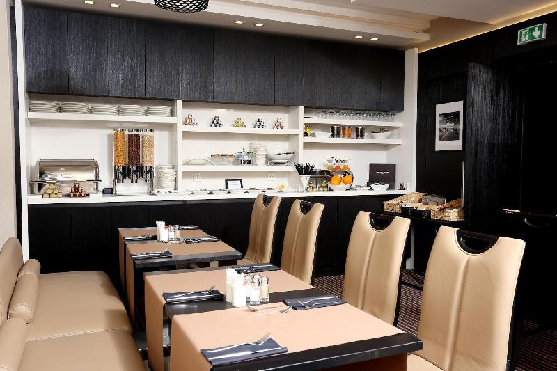 ホテル Hôtel Elysées Paris