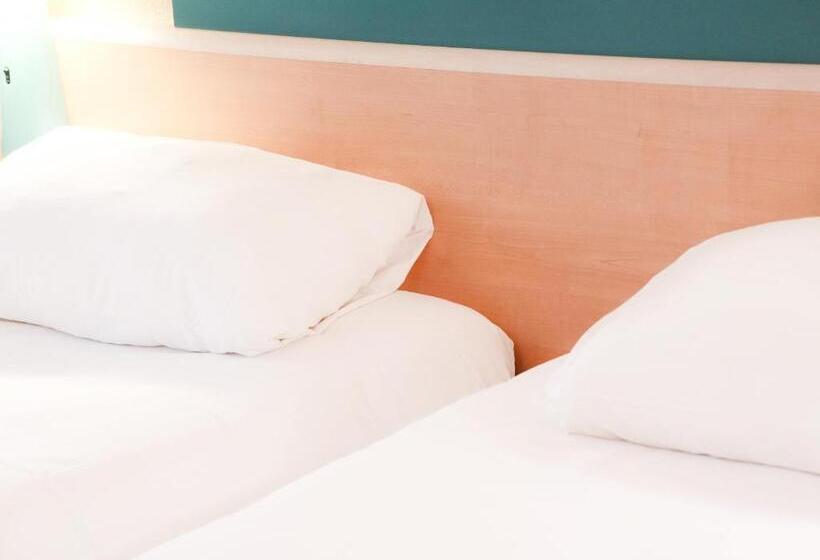 ホテル Ibis Caen Porte D’angleterre