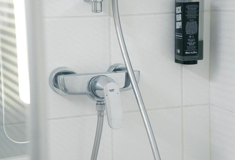 ホテル Ibis Caen Porte D’angleterre