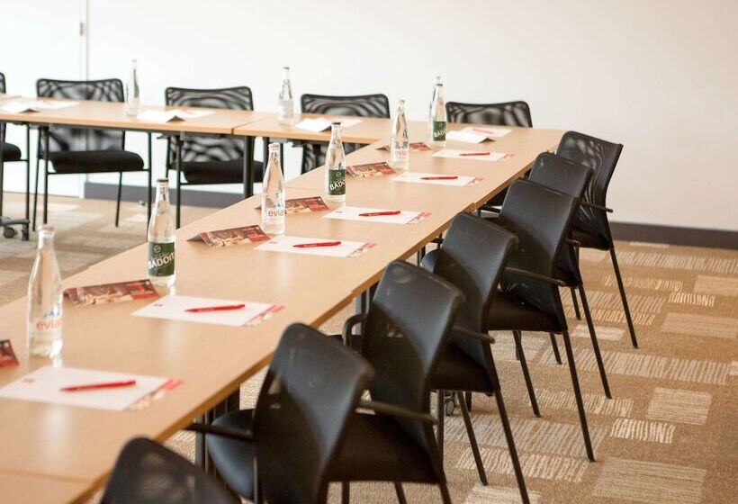 ホテル Ibis Cherbourg La Glacerie