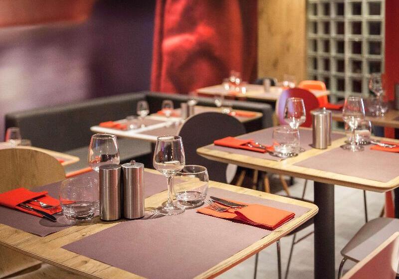 Отель Ibis Lorient Centre Gare