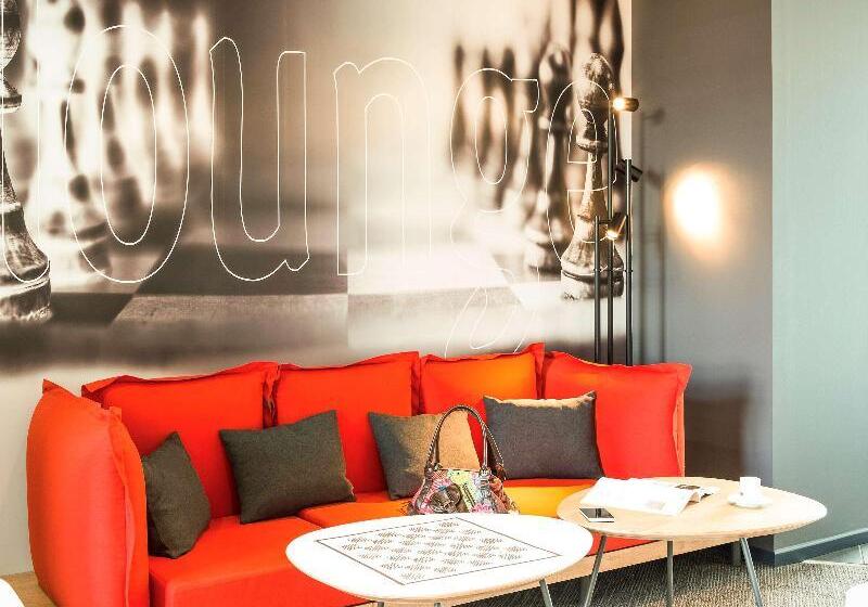 Отель Ibis Lorient Centre Gare