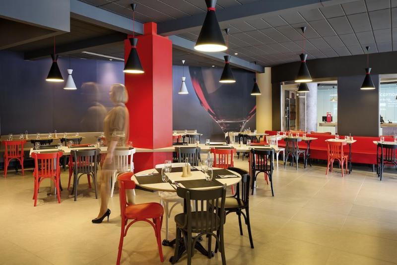 Отель Ibis Lorient Centre Gare