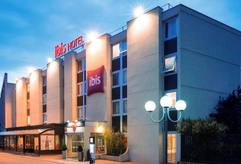 酒店 Ibis Paris Gennevilliers