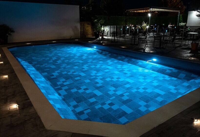 ホテル Ibis Saintnazaire Trignac