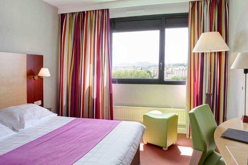 בית מלון כפרי Ibis Styles Clermontferrand Gare