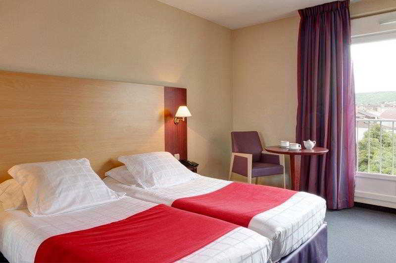 בית מלון כפרי Ibis Styles Clermontferrand Gare