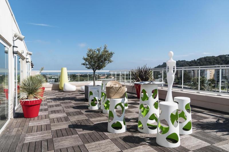 酒店 Ibis Styles Hyères Rooftop & Spa