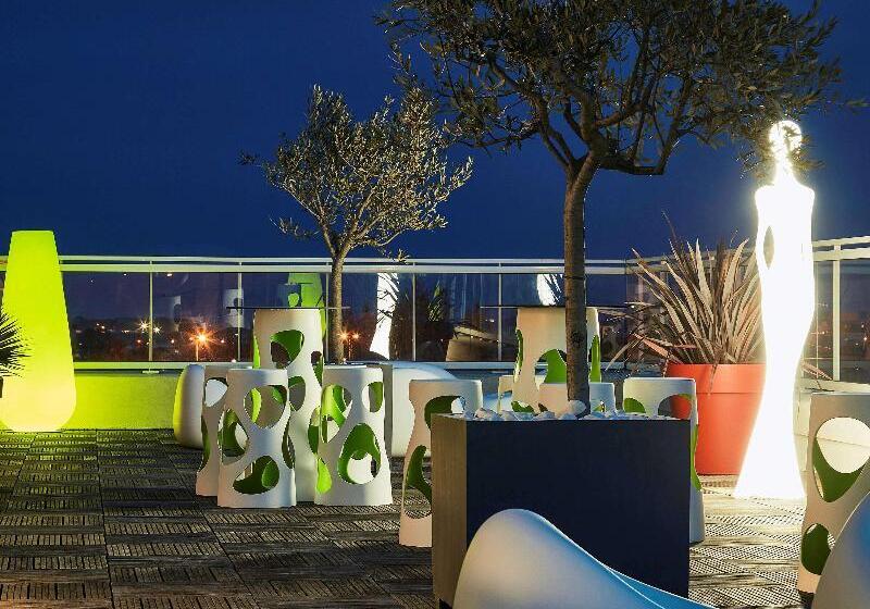 酒店 Ibis Styles Hyères Rooftop & Spa