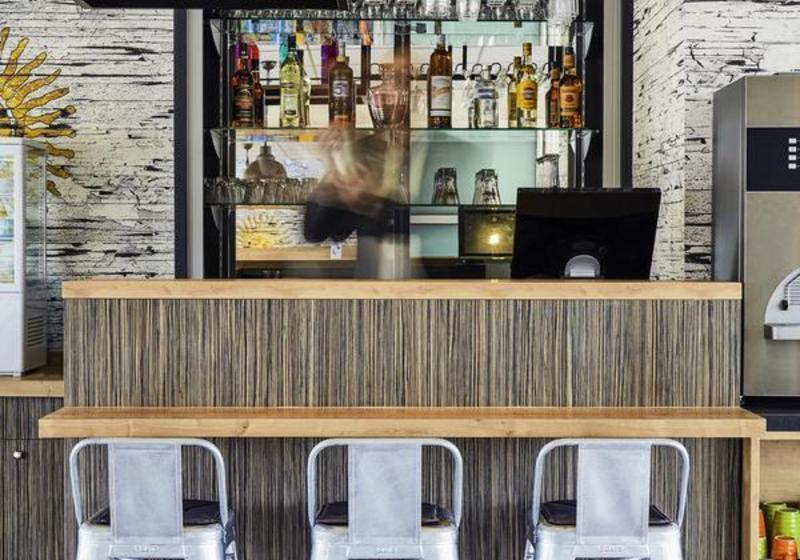 酒店 Ibis Styles Hyères Rooftop & Spa