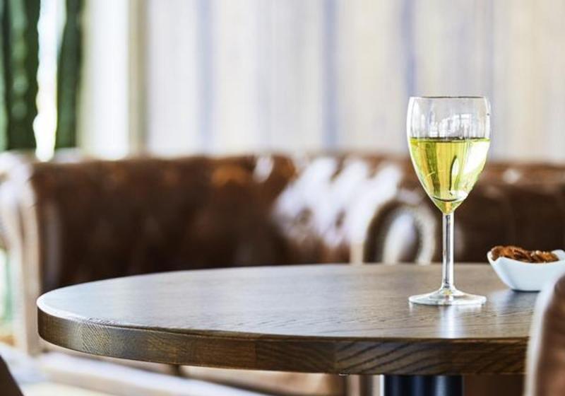 酒店 Ibis Styles Hyères Rooftop & Spa