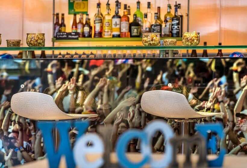 Отель Ibis Styles Strasbourg Stade De La Meinau