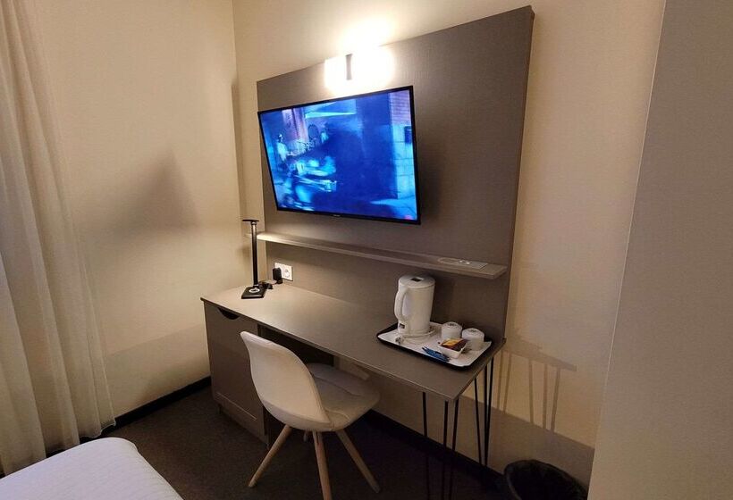 Отель Hôtel Le Valois, Cognac Centre