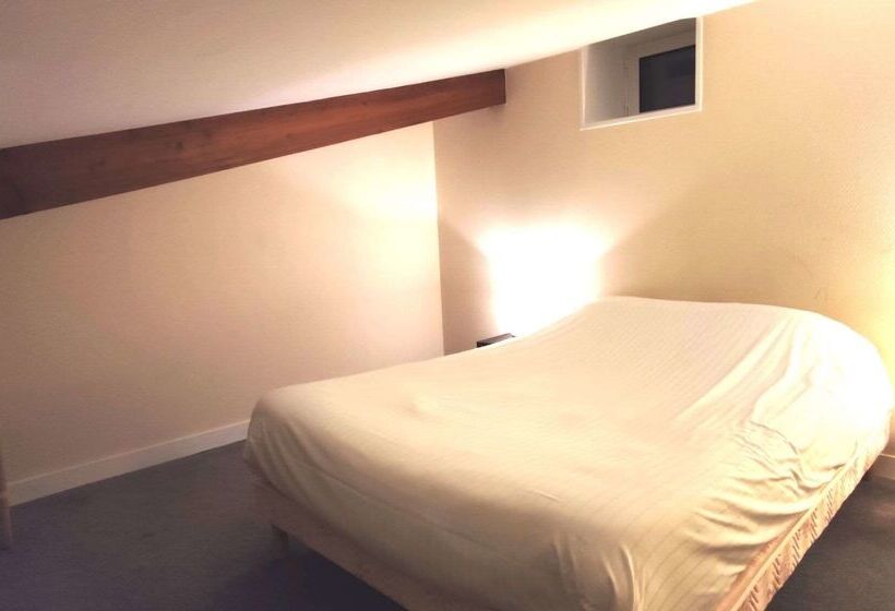 Отель Hôtel Le Valois, Cognac Centre