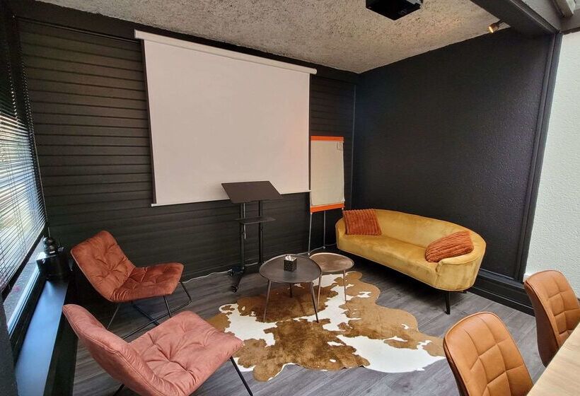 Отель Hôtel Le Valois, Cognac Centre