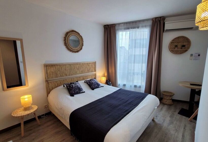 Отель Hôtel Le Valois, Cognac Centre