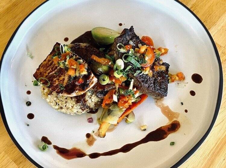 Отель Logis Cris Hôtel, Lyon Est