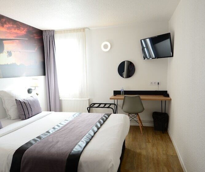 Отель Logis Cris Hôtel, Lyon Est