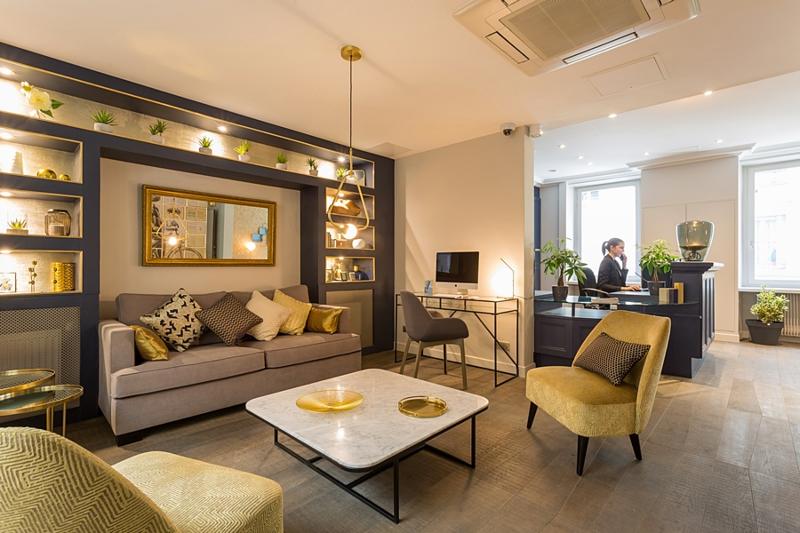 ホテル Logis Hôtel Jardin De Villiers