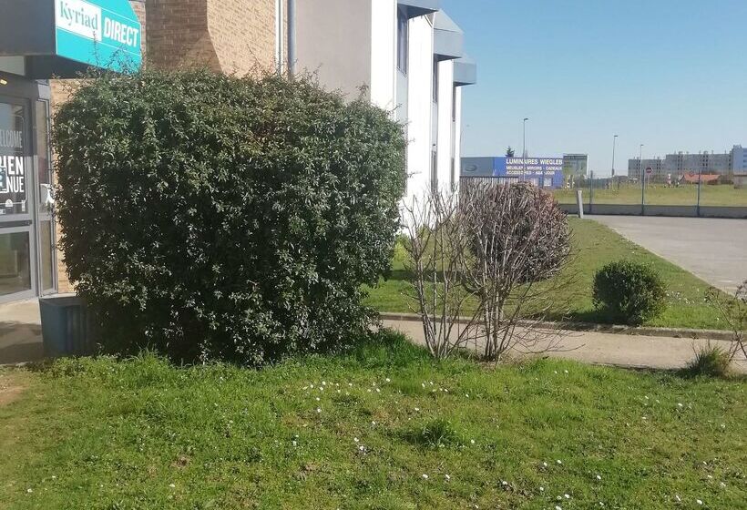 בית מלון כפרי Kyriad Direct Dreux