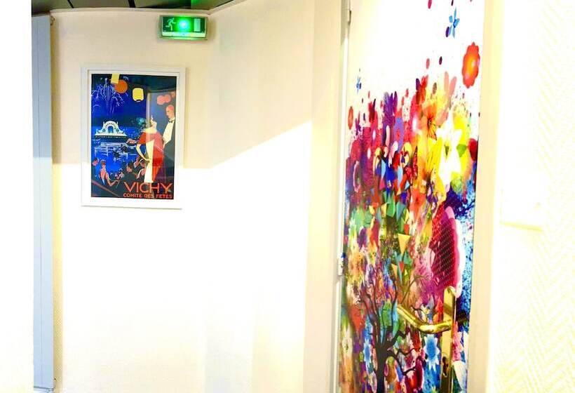 בית מלון כפרי Kyriad Vichy Spa Cinq Mondes