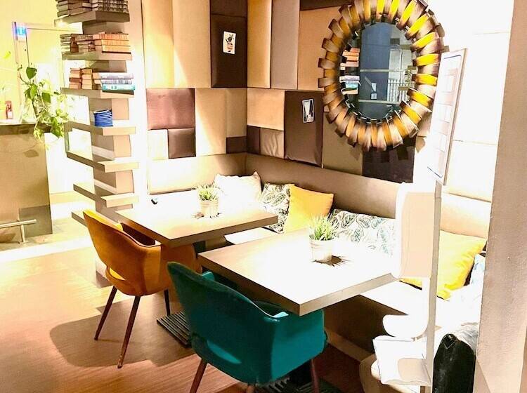 בית מלון כפרי Kyriad Vichy Spa Cinq Mondes