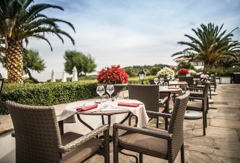 هتل Hôtel Et Résidence La Réserve