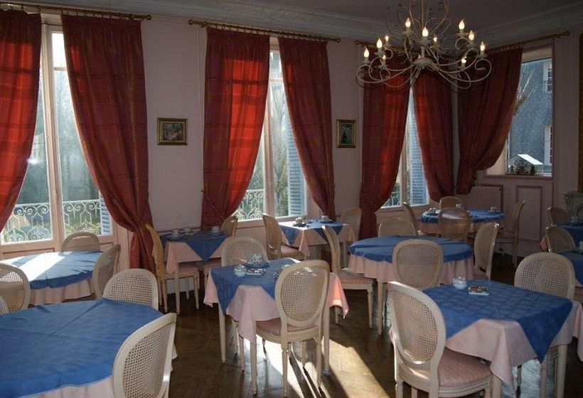 Отель Le Castel Albertine