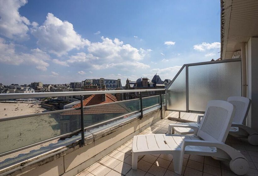 בית מלון כפרי Le Crystal Dinard Plage