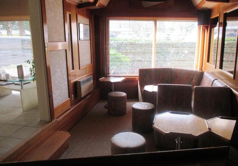 בית מלון כפרי Le Crystal Dinard Plage