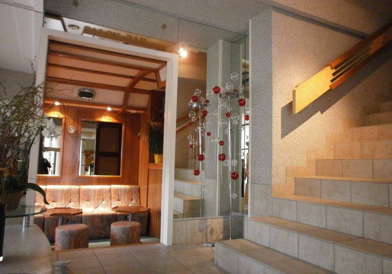 בית מלון כפרי Le Crystal Dinard Plage