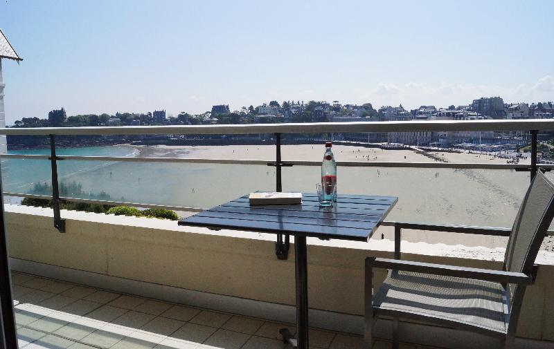 בית מלון כפרי Le Crystal Dinard Plage