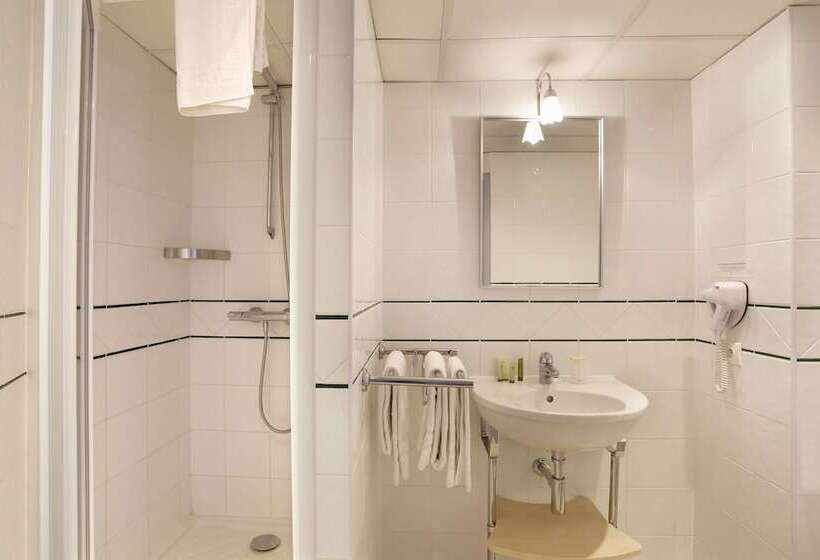 فندق Le Roncevaux