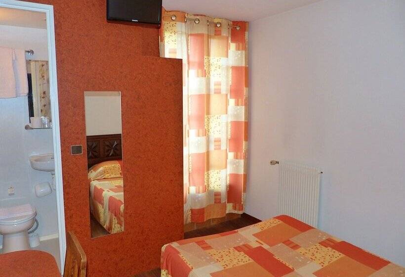 Отель Les Peyrières