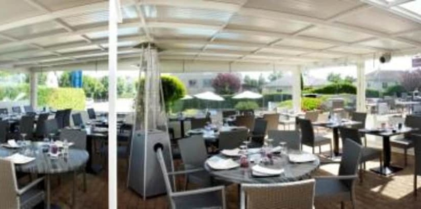 Отель Les Peyrières