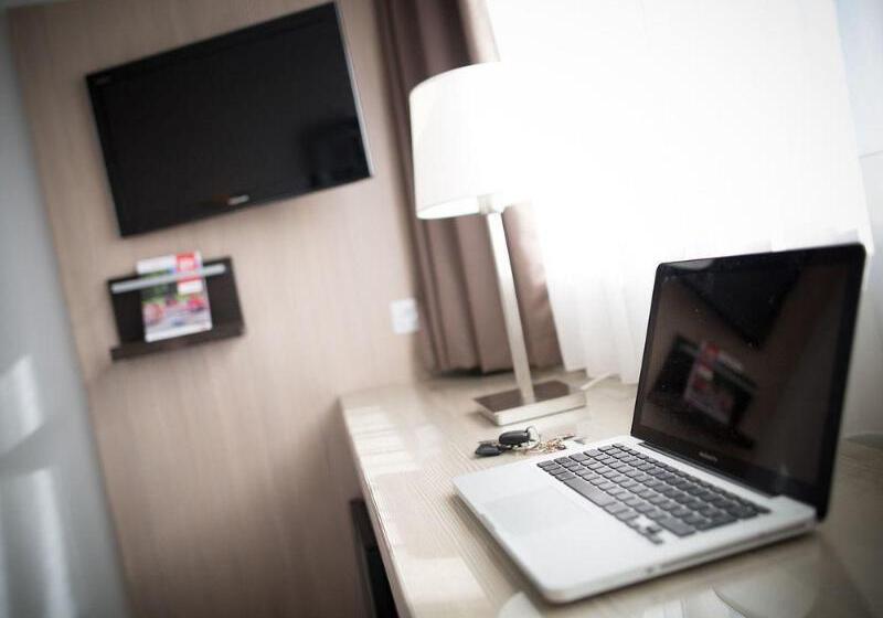 Отель Lille Europe