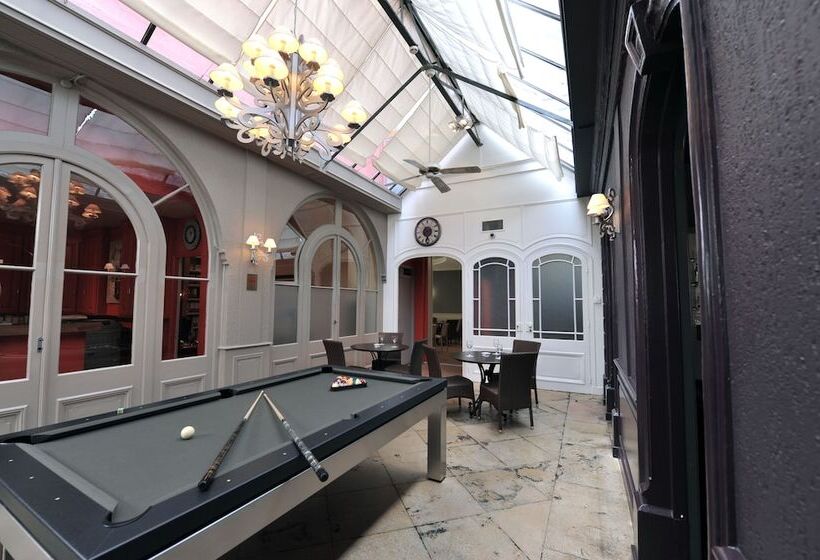 בית מלון כפרי Logis Hôtel De Bourgogne   Mâcon