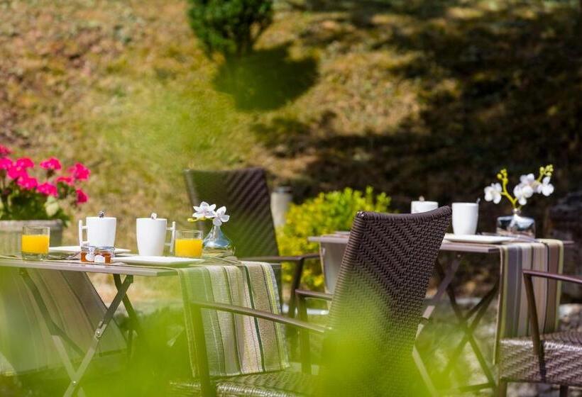 فندق Logis La Thomasse