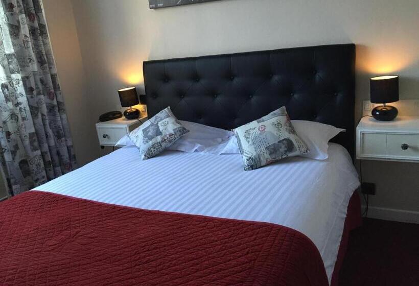 فندق Logis La Thomasse