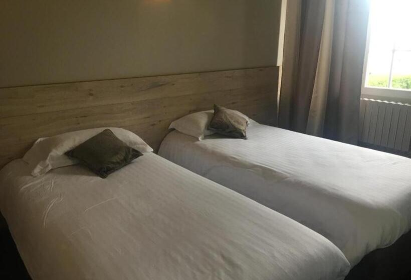 فندق Logis La Thomasse