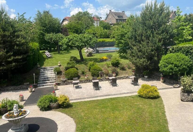 فندق Logis La Thomasse