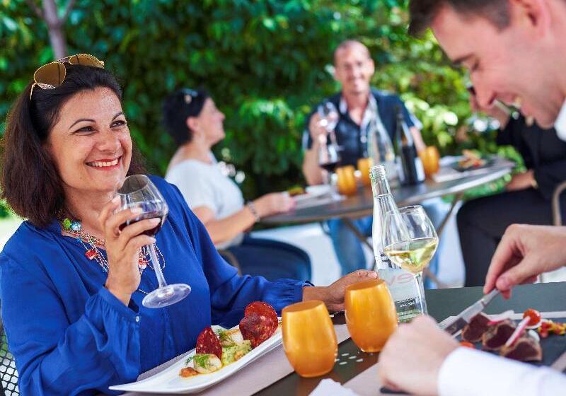 فندق Mercure Tours Sud