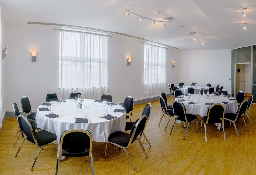 Van Der Valk Hotel Paris Cdg Airport